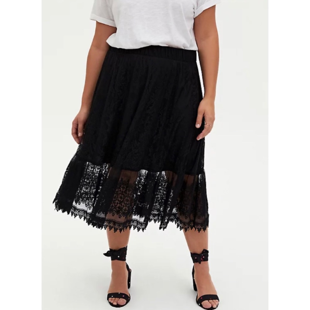 🆕 Black Lace Midi Skirt NWT Torrid New!
